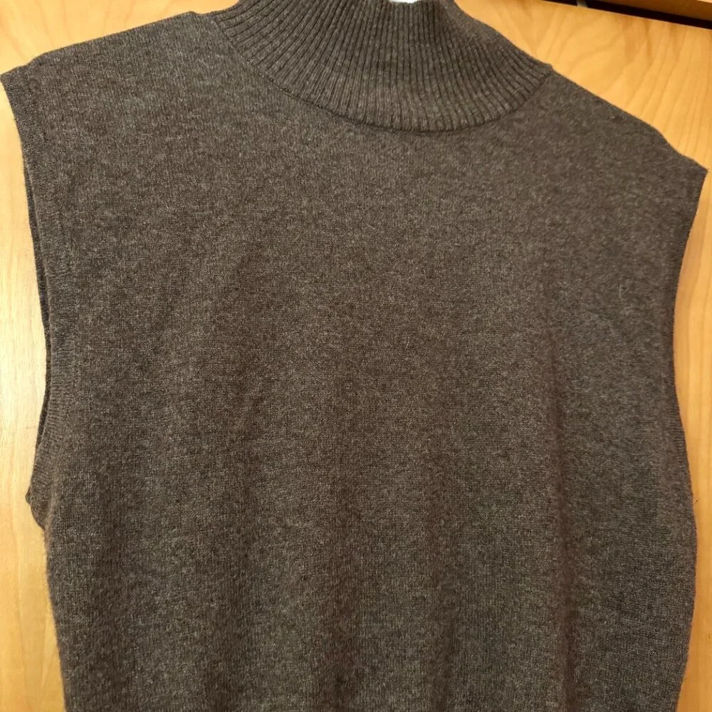 Reformation Cashmere Turtleneck Sweater/Tank (size S) - Picture 3 of 9